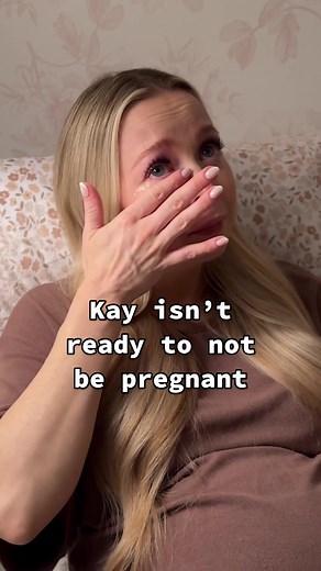 Kay has had the most beautiful pregnancy journey, and has been so strong through all of the struggles. ❤️ She has helped so many people to see the good and bad of pregnancy, and though the news was not always good, Kay always stayed positive no matter what! 🥹 She has worn pregnancy so well and though she sometimes struggled with her changing body, she has grown to love the bump! I am so proud of her for growing bean the last 9 months! It has been beautiful to see it unfold. Though she’s sad to