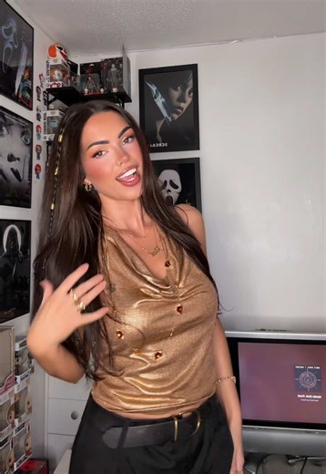 Supernatural Makeup Look for Your Outfit of the Day