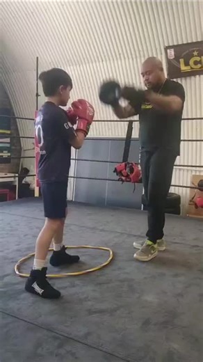 Punch Control.. 🥊 Youth / Teens - Padwork Coaching Available. Feel free to DM me. Camberwell London. #boxing #gym #fyp #viral