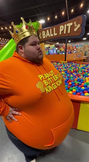 pickles in the ball pit #peanutbutter #peanutbutterkingdomfamilyentertainmentcenter #idksterling #pickles #ballpit @Nutty Empire @Idksterling FN @IdkSterling