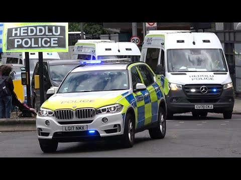 Gwent Police X6 Police vans responding in convoy through London During a Pro Palestine Protest 🪧