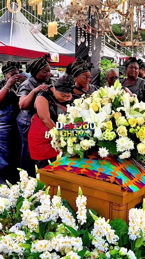 LIVE | Beverly Afaglo’s sister breaks down in tears as she pays her final respects to the late actress. Follow @dek360ghana for updates #dek360ghana #news #trend #fyp