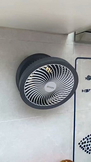 1.9K views | Follow & comment for link  wall mounted mini fan #minifan #wallmountedfan #kitchengadgets #homeessentials #smartliving #dailyuseproduct #budgetfinds #usefulgadgets #summergadgets #reelshopping | Hustle Deals | Facebook