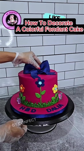 Kids floral fondant cake decorating tutorial 🌼 A bright, fun flower garden cake design that kids love. Simple and beautiful 🎂👌 #gtconfect #floralcake #CakeTutorial #fondantcake #BirthdayCakeIdeas