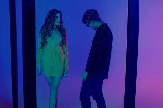 Lirik Lagu ‘24/7’ - Celina Sharma feat Harris J, dengan Terjemahannya - Sonora.id