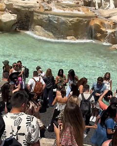 Stay safe from pickpockets—choose the bag that protects you! ✨ The Foldie Crossbody Bag features anti-theft security, RFID protection, a hidden pocket, and lockable zippers so you can explore worry-free. The ultimate travel companion!  | The Foldie | Facebook