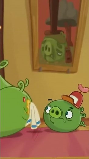 Why is King Pig So Scared?? 😱😱😱 #shorts