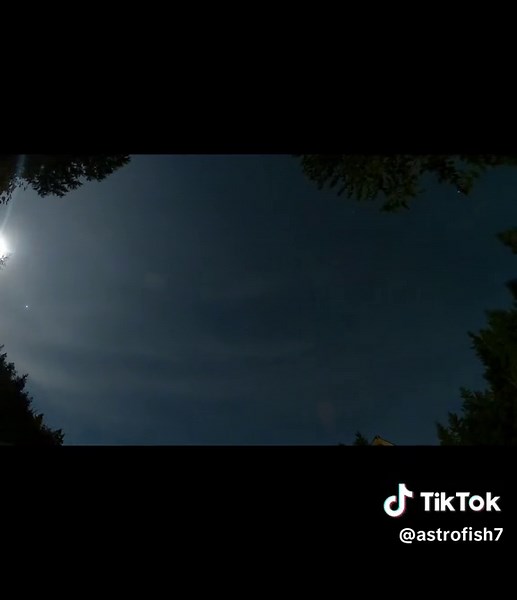 go pro hero 8 night time lapse with shutter speed 5.#clouds #earth #trees #goprohero8 #nighttimelapse #timelapse #moontimelapse #gopro #stars #foryou #nightsky #planets #satellite #satellites #starlinksatellites #starlink
