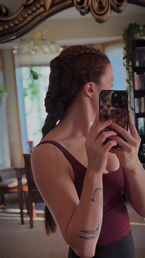 Recreating Daenerys Targaryen's Iconic Hairstyle