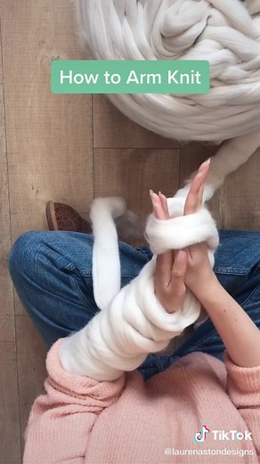Arm Knitting Tutorial: How to Arm Knit a Cozy Blanket and Scarf