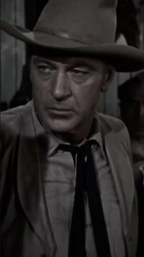 Gary Cooper & Burt Lancaster’s Tense Saloon Standoff | Vera Cruz