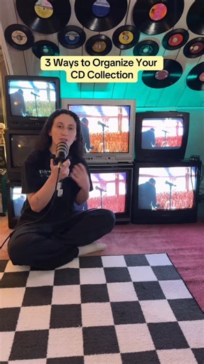 LINDSAY | HOPS 🐰 on Instagram: "Avoid this issue by organizing your CDs like this 👆🏻 #cd #cdcollection #cdcollector#physicalmedia"