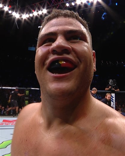 Tai Tuivasa is not the one to stand and trade with 👀 | UFC