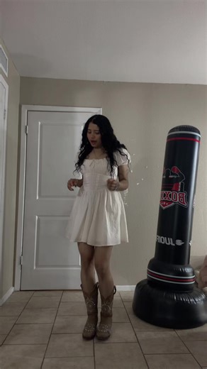 Discover Tierras Calientes: A Journey with Alemí Bustos