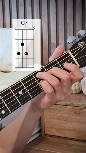 why this "Line Cliché" sounds so GOOD (C - Caug - C6 - C7) [Chords]