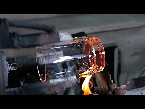 China's Super Factory Producing Massive Amounts of Glass Cups Every Day!