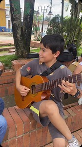 Una tarde de requinto y tiple en Güepsa !!! #santander #colombia #musica #culture #requinto #envivo #music #tiple | Álvaro Quiroga Requinto