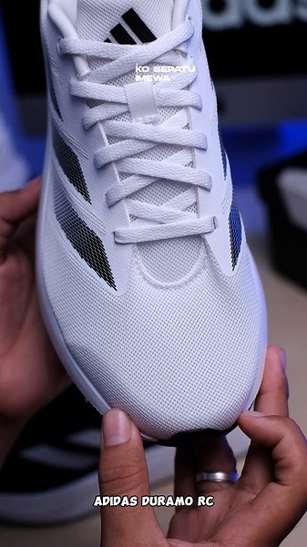 Perbandingan Sepatu Running Adidas Duramo SL dan RC