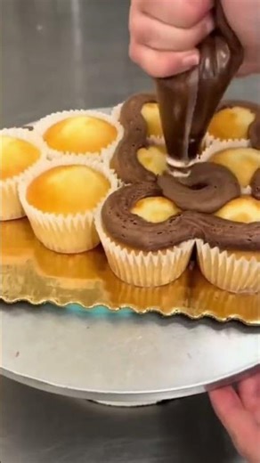 Making a soft and very sweet cake with balanced baking method