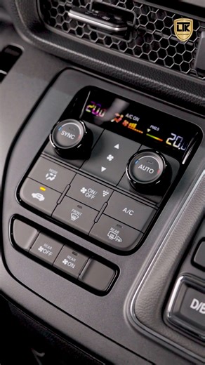 🇯🇵 Honda STEPWGN e:HEV Air 2025 🇯🇵 Mini MPV รุ่นที่ได้รับความนิยมมากที่สุด 7 ที่นั่ง ประหยัดน้ำมัน รถขนาดกระทัดรัด ขับง่าย พร้อมฟังก์ชั่นอำนวยความสะดวกครบ Options : • Honda SENSING • Side airbags (Front row seat) • All curtain airbags • ABS with EBD • Collision damage mitigation brake • Skid prevention Equipment • Electronic Stability Control (ESC) • Lane departure prevention support system • Anti-theft system • Parking sensor • Auto cruise control • 16" Alloy wheels • LED headlight & auto h