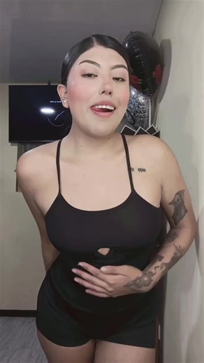 Si me hablas bajito, pummm un beshitooo