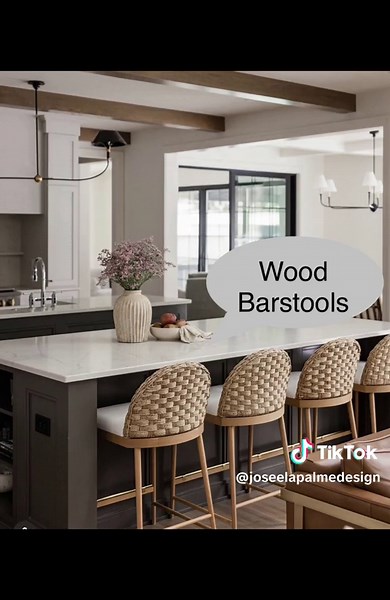 DESIGNER TiP Top tips for picking the perfect bar stools 1- Height is important, you definitely want to leave 10-12 inches from top of stool seat to the underside of your countertop. Aim for a seat that is. 24-26 inches from the floor. 2- Back support matters: Stools with high back offers more support and are more comfortable while backless stools are better suited for quick meals and socializing. Choose your seating accordingly. 3- Style matters: Consider the overall aesthetic of your kitchen. 