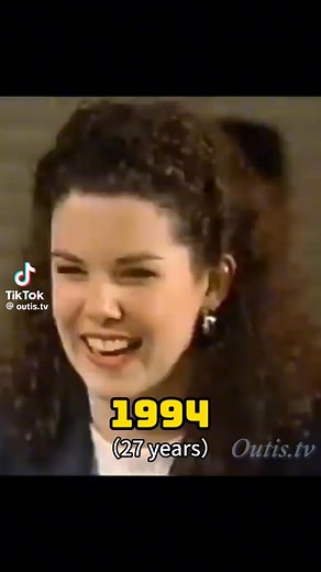 Lauren Helen Graham (born March 16, 1967) Is an American actress and author. She is best known for portraying Lorelai Gilmore on The WB series Gilmore Girls, for which she was nominated for the Golden Globe Award for Best Actress – Television Series Drama, and for playing Sarah Braverman on the NBC drama series Parenthood (2010–2015). She also appeared in the films Sweet November (2001), Bad Santa (2003), The Pacifier (2005), Because I Said So (2007), Evan Almighty (2007), and Max (2015). In 201