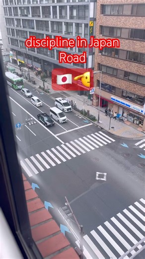 descipline in Japan traffic control rules. what a system in Japan. Osaka umeda city Japan 🇯🇵🌸