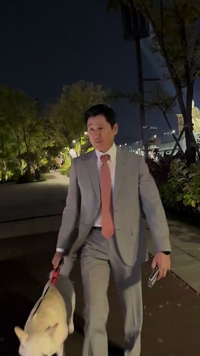 풍순이와 세종문화회관 앞에서