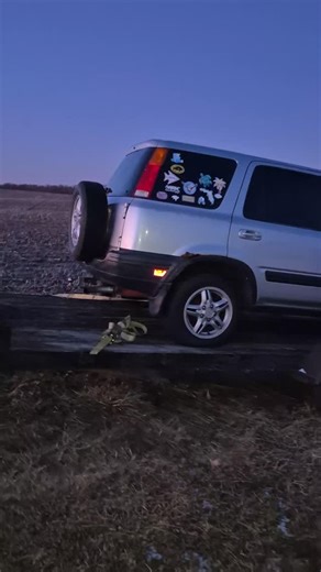 V's-TecdHatch95 | We got ourselves a new building block. On to the next steps. Should I fix the crv or use the motor for the Hatch? . . . . . #honda #crv... | Instagram