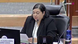 Informe sobre el resultado de la sumatoria de los resultados consignados en las actas de escrutinio y cómputo de la elección de la Presidencia, por coalición, partido y candidatura por parte de la encargada del Despacho de la Secretaría Ejecutiva, Claudia Edith Suárez. Vía INE. | Código Veracruz Noticias