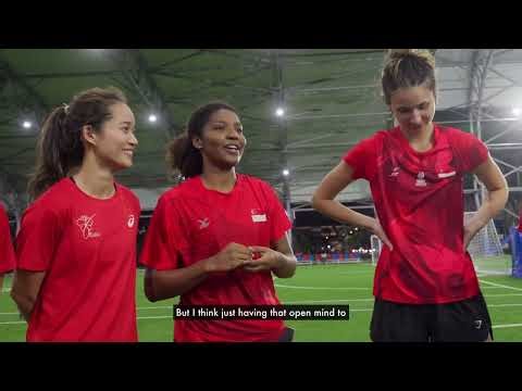 What happens when netballers try football? 🤔