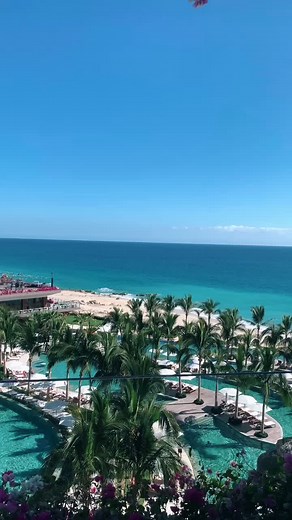 Relaxing Poolside Massages in Cabo