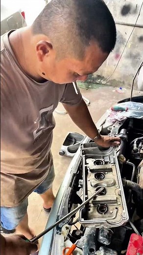 Mechanic Spark Plug Tube Seal Removing ! #sparkplugtubeseal #mechaniclife #fblifestyle #rxmechanic