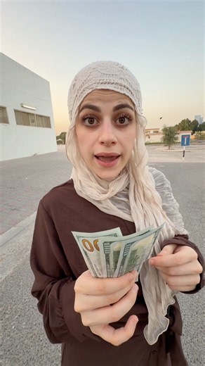 الشب الساحر والبنت الغبية😂😂 نانو وام سيف