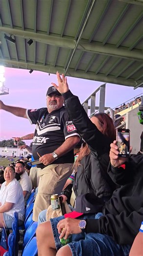 And the Kiwis are awarded a try that wasn't a try at all! 😍😂 Malo le sa'asa'a Malo le tapuai i au e lua 🇳🇿🇼🇸 | Samoa Global News