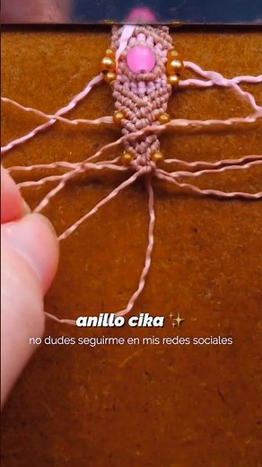 Tutorial Anillo Cika con mostacillas de colores y doradas | Tejido con nudos e hilo