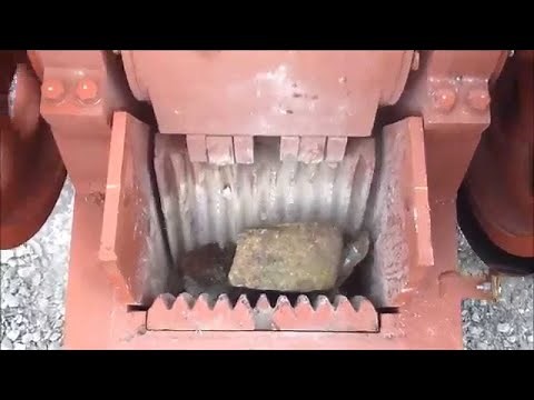 MBMMLLC.com: Crushing granite with a jaw crusher