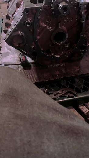 getting the old 4 bolt Main ready #diy#chevy#sbc#350#fyp #383strokeralive #400sbc #c10 #cammed #arp#letsgo#letsgobrandon#fbgm#carguys#foryou#foryoupag