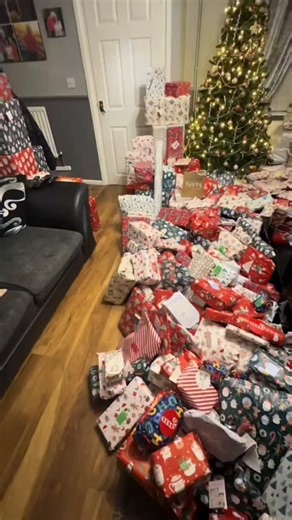 Knee Deep In Life on Instagram: "Just show up mate. That sometimes is enough. Realistically I barely have space for a fart in most my cupboards. #comedian #christmas #presents"