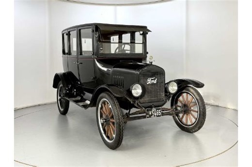 1924 Ford Model T Sedan