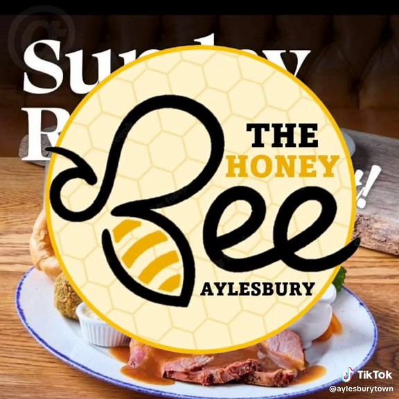 Sunday Roast Experience at Honeybee Pub