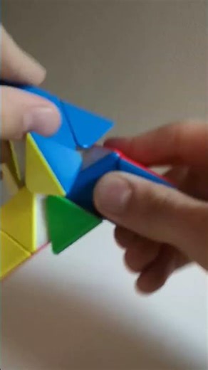 Do you know how to solve a pyraminx #cubing