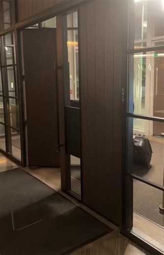 12:06 am:Jason Williams has arrived in Oklahoma City to watch his daughter Mia play in the College World Series.Texas Tech’s first game is tomorrow (today) against Mississippi State. White Chocolate’s message to Brandon Walker:“Come get some, bro. Don’t be scared”