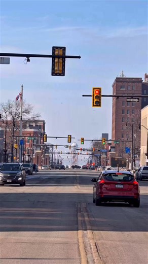 Our 2026 - The Moon, The Wall and Beyond tour is in full swing! We are thrilled to be back on the road this year celebrating Pink Floyd’s Dark Side of the Moon and the very best of The Wall album. Enjoy this reel of us performing with video captured by @pedroaris at The Warner Theatre in Erie, PA. For more dates, visit us online at www.britfloyd.com! 🇬🇧 @britfloydband @palladiumentertainment @tld_entertainment @damian_darlington1 @ian_cattell42 #britfloyd #music #pinkfloyd #concert #livemusic 