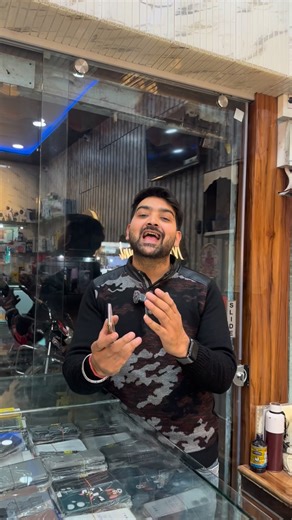 Prakash Khubani on Instagram: "Reel or deal lot lo 🔥 #insta #instagram #mobilepoint226 #viral #trending"