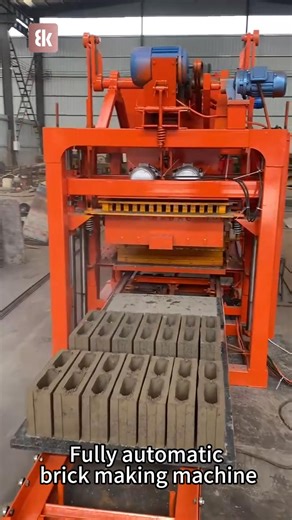 Fully Automatic Brick Machine｜Automatic operation, stable output The fully automatic brick machine completes feeding, forming and brick output automatically, ensuring stable production and easy operation. With uniform feeding and strong vibration forming, it produces dense bricks with consistent size and reliable quality. Interchangeable molds allow production of hollow blocks, solid blocks and paving bricks. An ideal choice for customers seeking high efficiency and long-term stable production. 
