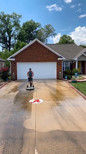 Would you believe me if I told you I didn’t mean for this to be on beat😂 #gotdatpressure #pressurewashing #satisfying #oddlysatisfying #timelapse #4u