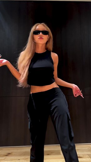 Okane Kasegu Orerawa Star💫 #화사 #HWASA #PNATION #피네이션 | Hwasa