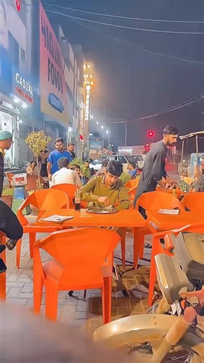 Bachy ki bottel pi li #underreview #publicprank #comdyvideo #unfreezemyacount #funnymoments😂